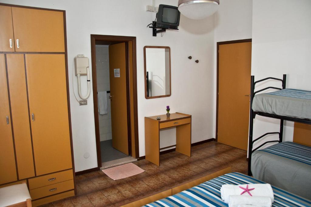 Hotel Villa Dei Fiori Bellaria-Igea Marina Phòng bức ảnh